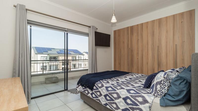 1 Bedroom Property for Sale in De Zicht Estate Western Cape